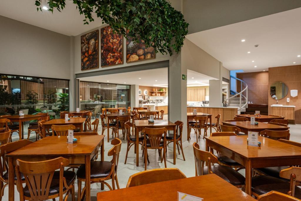 Malibu Plaza Hotel Lauro de Freitas Buitenkant foto